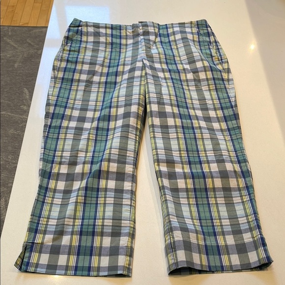 American Eagle Outfitters Vintage Plaid Cropped Culotte Capri Pants, Size 6 - Picture 3 of 12